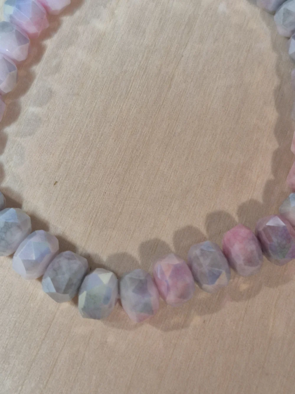 💜🤍NEW🤍💜 PRETTY!! Faceted MOSS AGATE AND AMETHYST Mix Stretch Bracelet